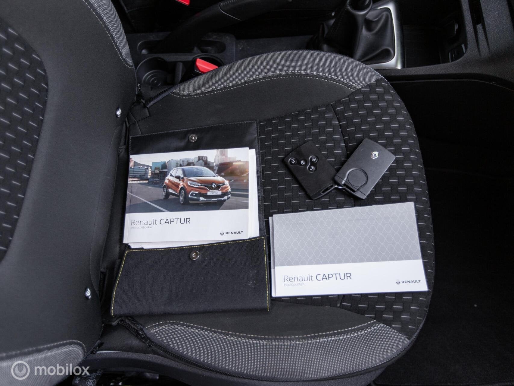 Renault Captur 0.9 TCe Intens |Orig NL|Afleverklaar|Handgesc, Auto's, Voorwielaandrijving, 898 cc, Euro 6, Blauw