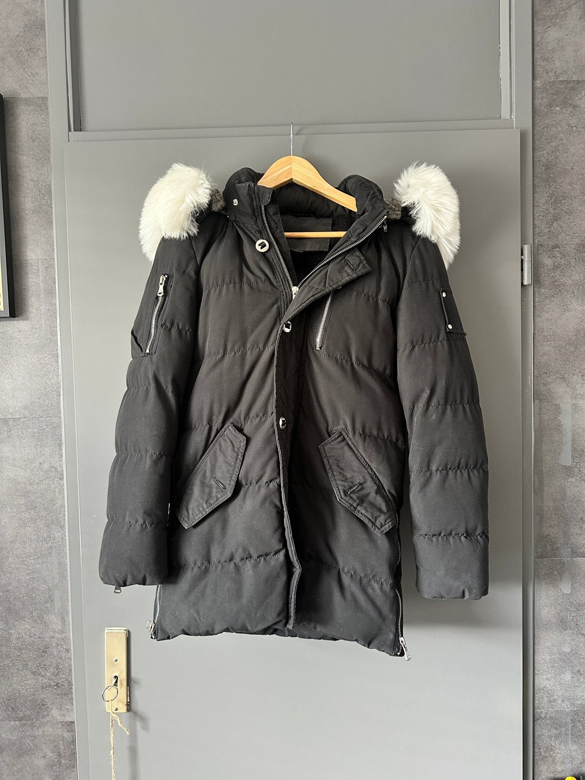 Superwarme winterjas met afritsbare capuchon maat S, Ophalen of Verzenden, Zo goed als nieuw, Zwart