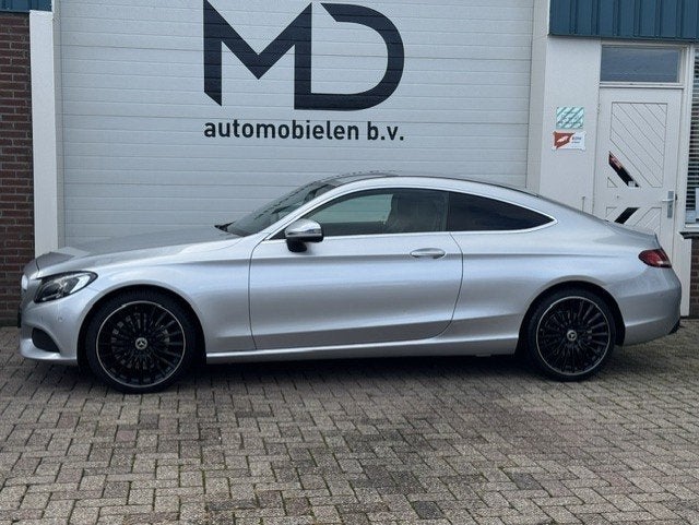 Mercedes-Benz C-klasse Coupé 180 Prestige-LED-Stoelverwamin, Auto's, Achterwielaandrijving, Gebruikt, 4 stoelen, Leder en Stof