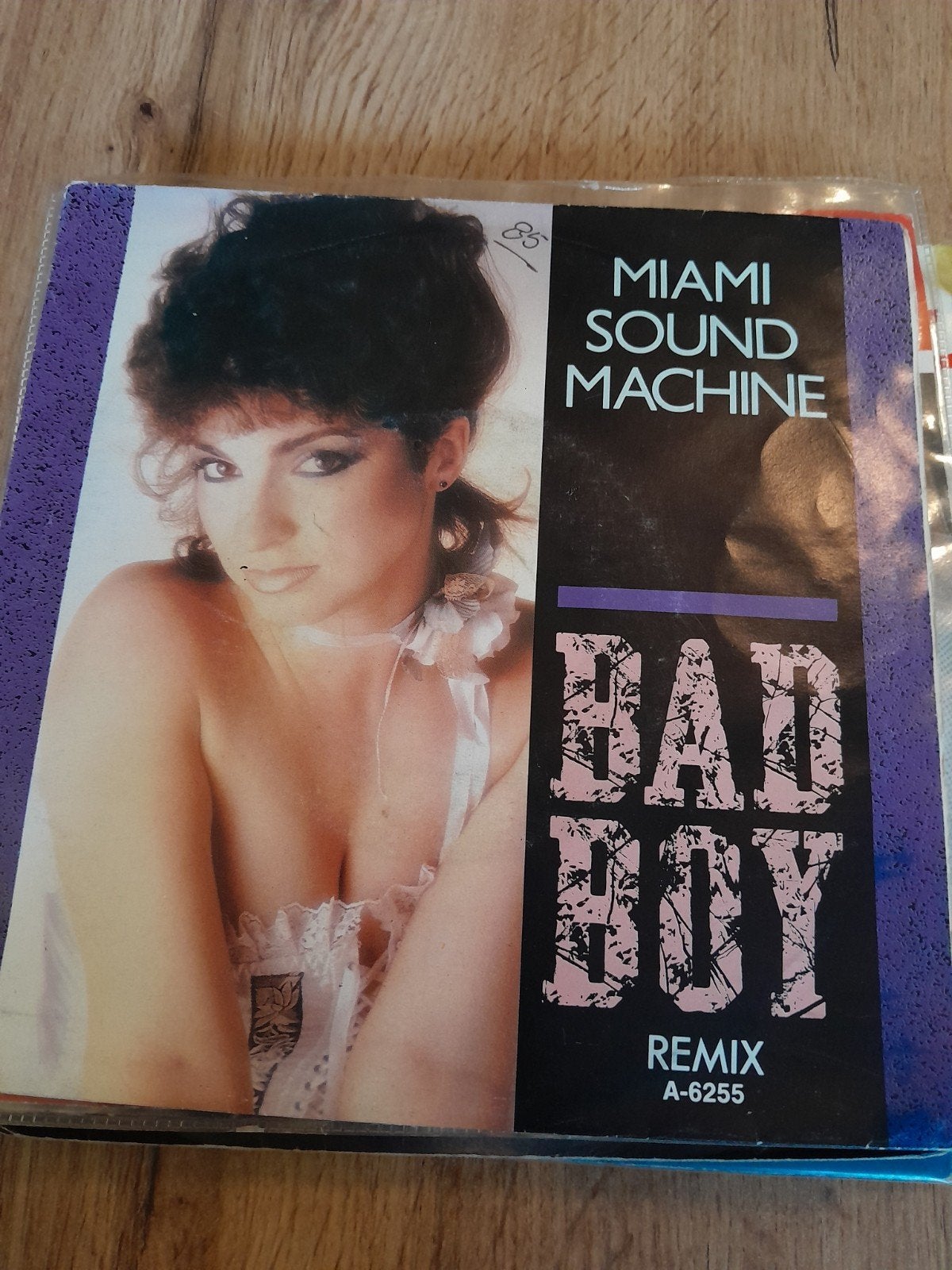 Miami sound machine 7inch bad boy, Ophalen of Verzenden, Zo goed als nieuw, Pop