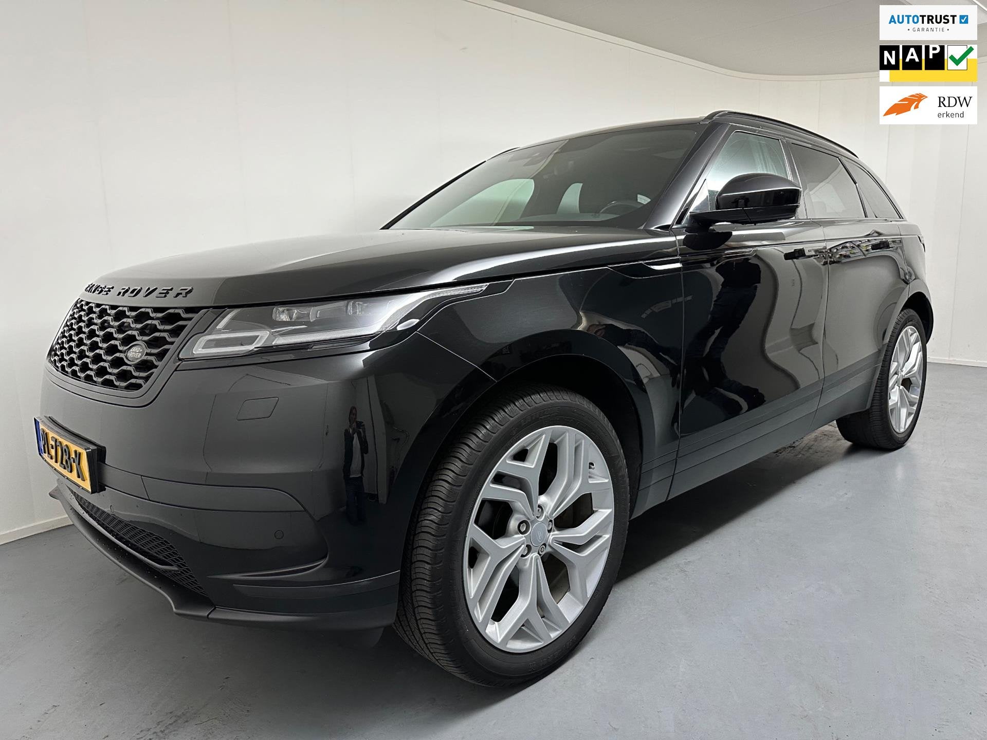 Land Rover Range Rover Velar 2.0 I4 Turbo AWD R-Dynamic SE |, Dealer onderhouden, Gebruikt, Euro 6, 4 cilinders