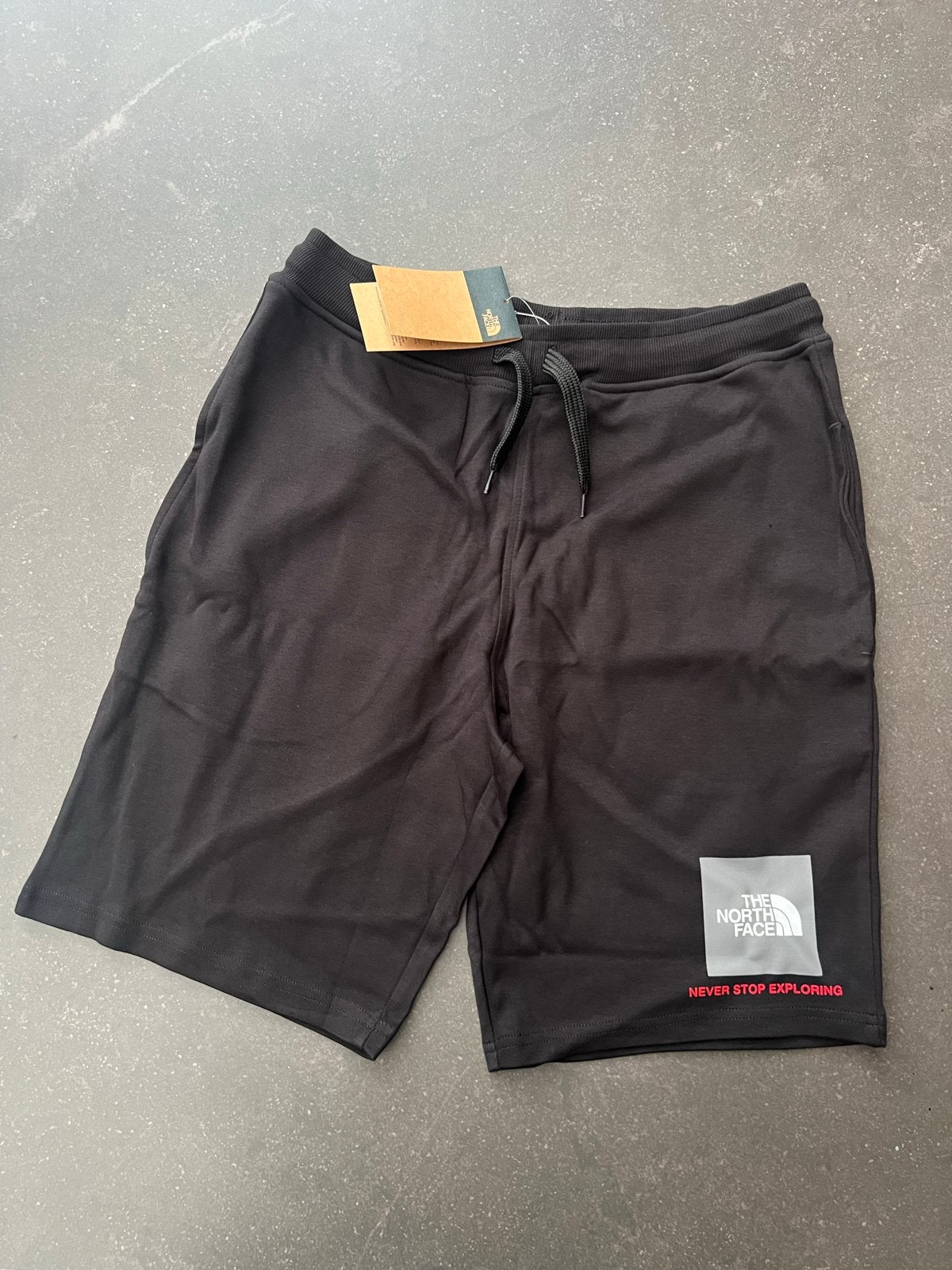 The North Face M Small Box Light Short - Zwart, Ophalen of Verzenden, Nieuw, Maat 48/50 (M), Zwart