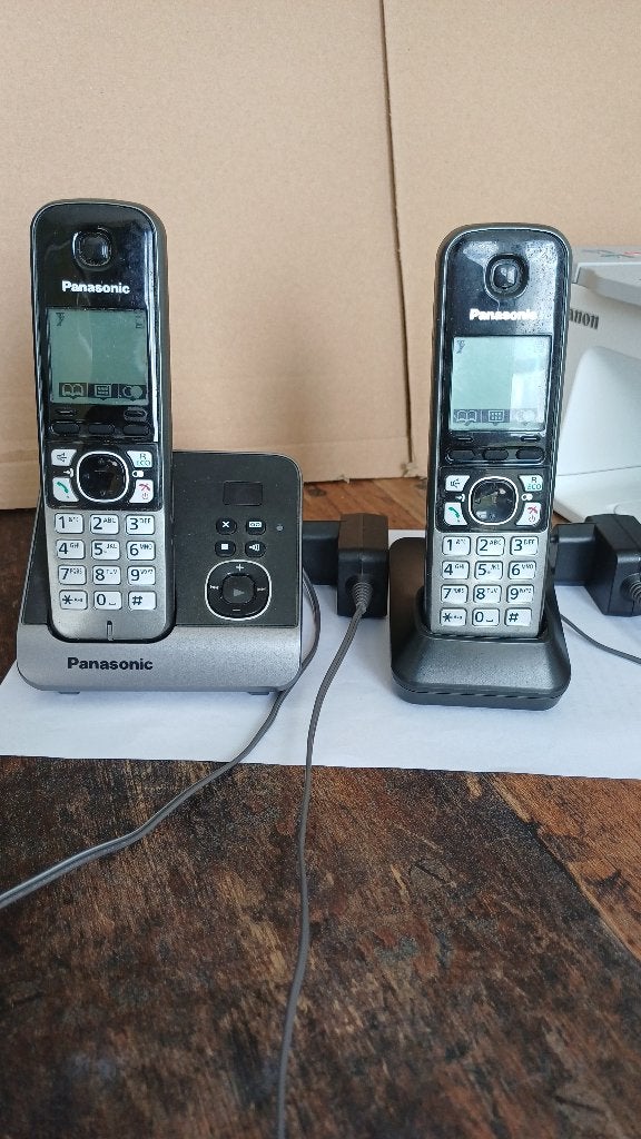 Panasonic duo telefoonset, Telecommunicatie, Ophalen of Verzenden, Zo goed als nieuw, 2 handsets, Stralingsarm