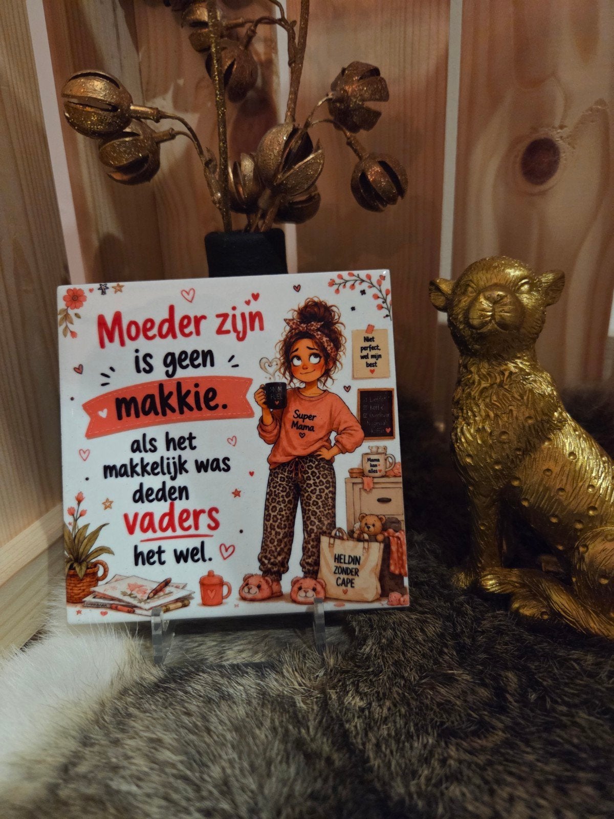Tegeltje met tekst: Moeder zijn is geen makkie, Antiek en Kunst, Antiek | Wandborden en Tegels, Verzenden