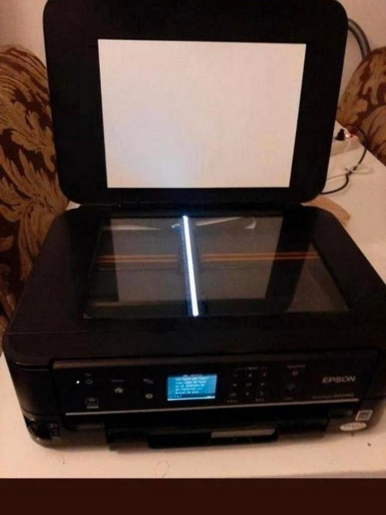 Te koop, Epson merk printer en scanner SX525WD., Computers en Software, Printers, Ophalen, Zo goed als nieuw