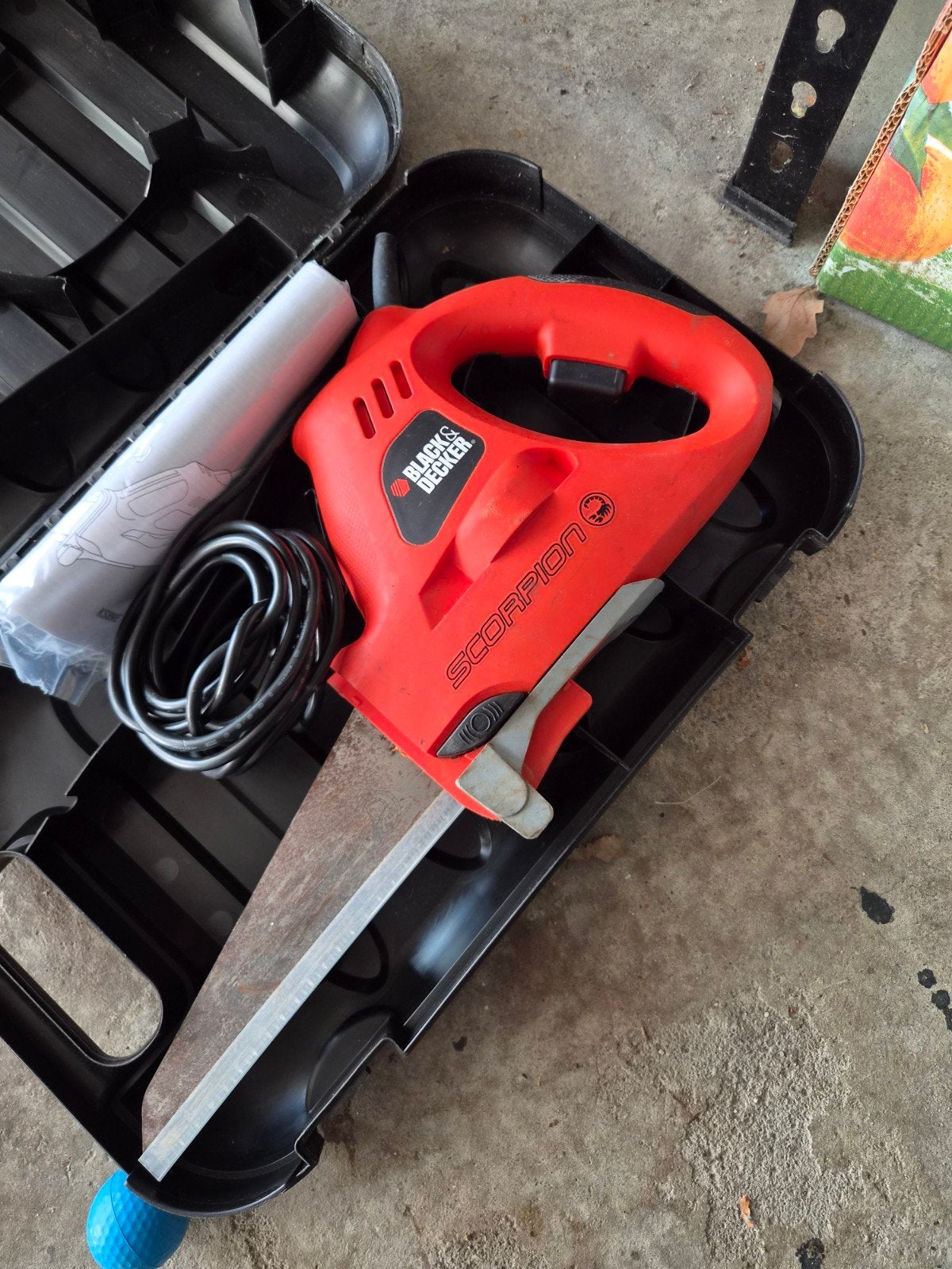 Black & Decker Scorpion Reciprozaag met koffer, Gebruikt, 600 tot 1200 watt, Ophalen of Verzenden, Black & Decker