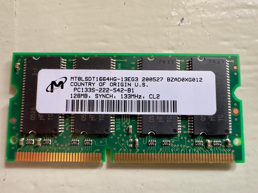 Micron 128MB PC133S SDRAM Laptop Geheugen (SDR SDRAM), Computers en Software, RAM geheugen, Zo goed als nieuw, Laptop, 1 GB of minder