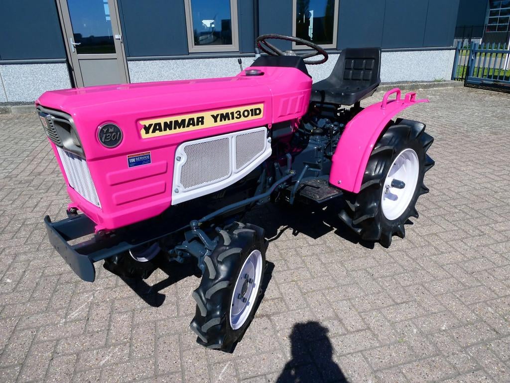 Yanmar YM1301 4wd / 923 Draaiuren / Pink Edition, Zakelijke goederen, Agrarisch | Tractoren, Overige merken, Gebruikt, De Maalstroom 3
8255 RN  Swifterbant