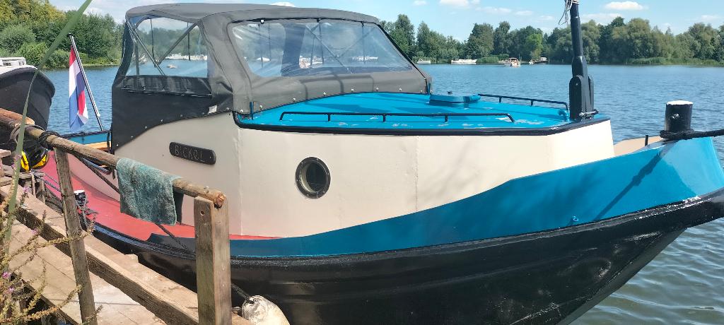 Imooie sleepvlet 7,5m, goede staat met Samofa langzaamloper, Binnenboordmotor, Diesel, Zo goed als nieuw, Vlet