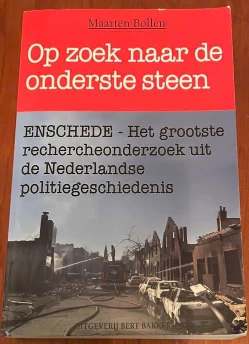 Op zoek naar de onderste steen / Enschede, Verzenden, Gelezen, Nederland