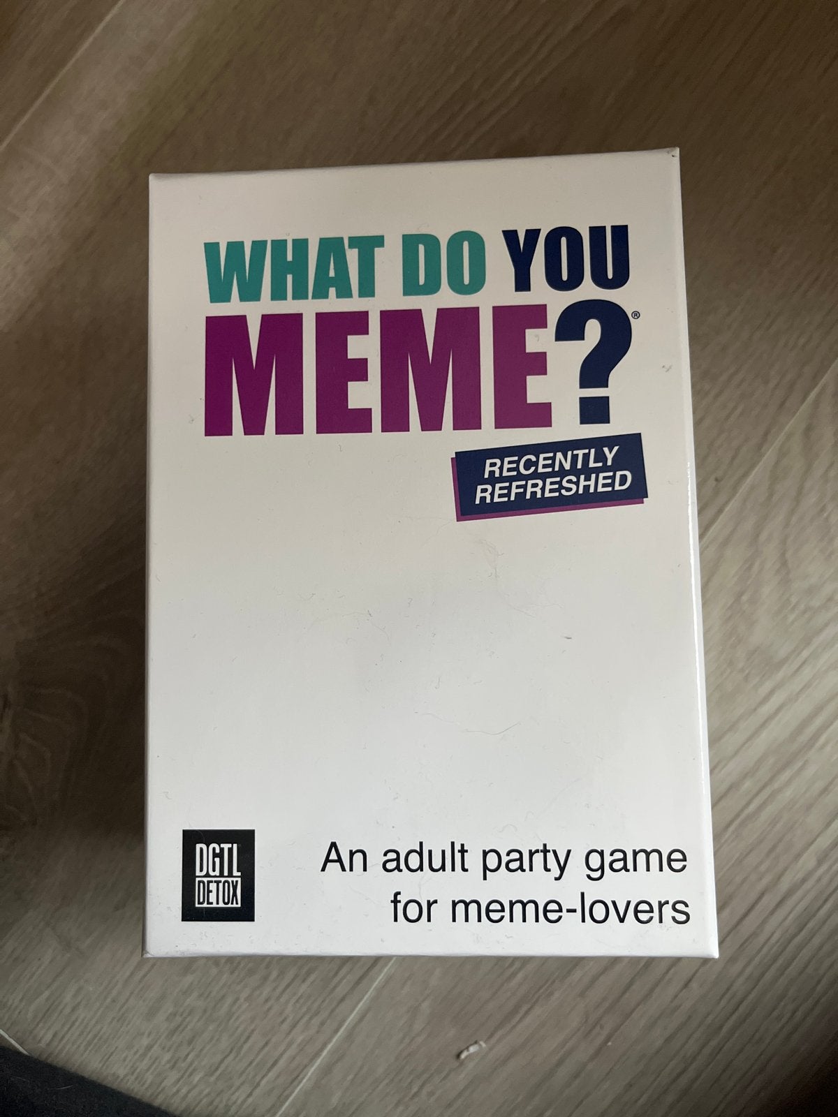 What Do You Meme? - Partygame voor volwassenen, Drie of vier spelers, Ophalen of Verzenden, Zo goed als nieuw