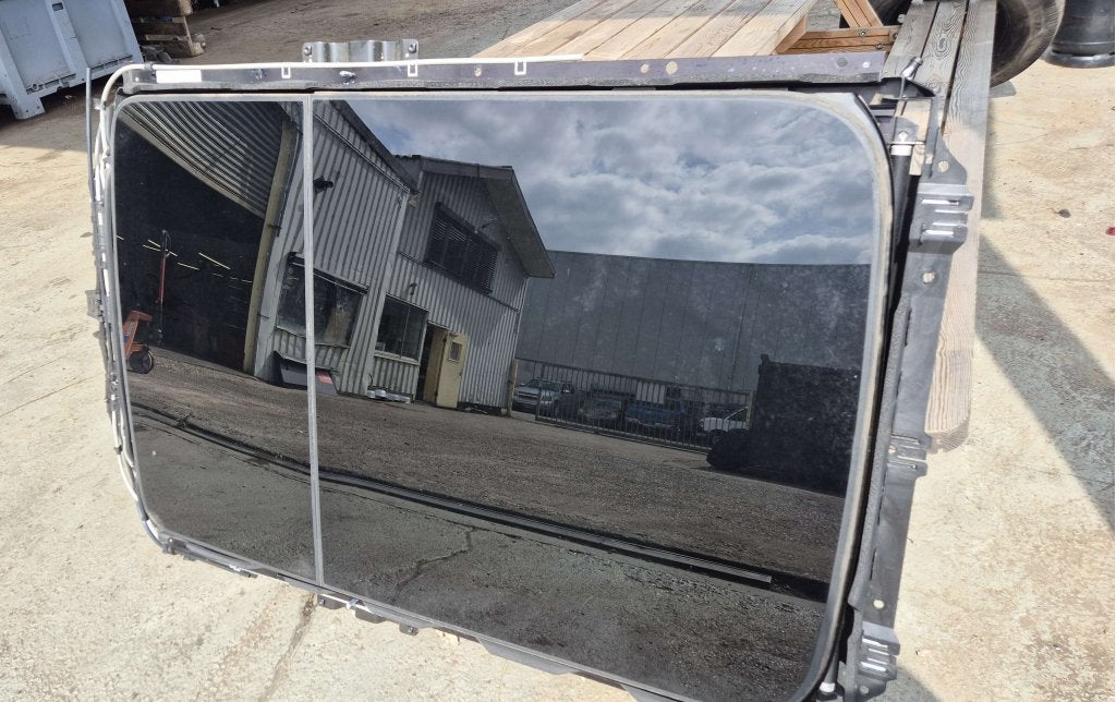 Ford Explorer Sunroof 2011-2017, Gebruikt, Ford motor company, P.O. Box 6248, Dearborn, MI 48126, Ophalen of Verzenden