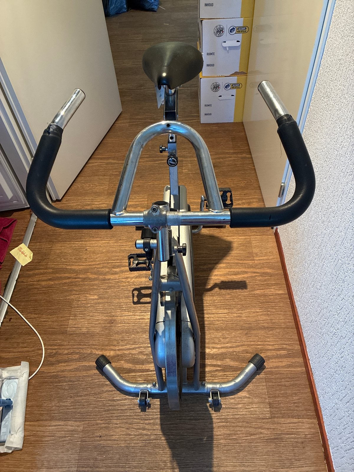 Gebruikte Spinningfiets met Wielen voor Gemakkelijk Verplaat, Ophalen, Gebruikt, Spinningfiets, Metaal