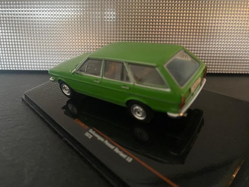 Volkswagen Passat Variant LS 1975 Schaal 1:43, Hobby en Vrije tijd, Modelauto's | 1:43, Overige merken, IXO, IXO, Nieuw