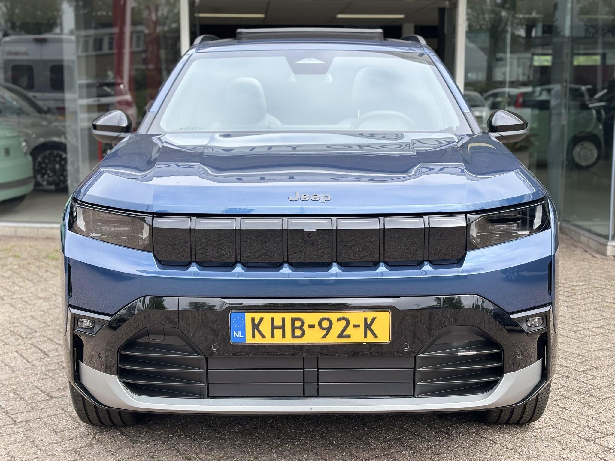 Jeep Compass First Edition 74 kWh | 360 Camera | Massage | S, Auto's, Automatische klimaatregeling, Gebruikt, 213 pk, Blauw