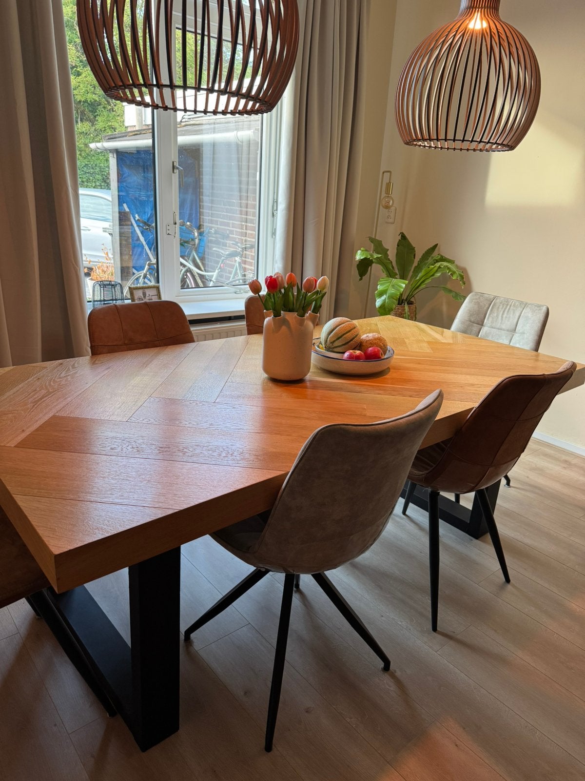 Eettafel met eikenlook blad en zwart stalen poten, Huis en Inrichting, Tafels | Eettafels, Ophalen, Rechthoekig, 200 cm of meer