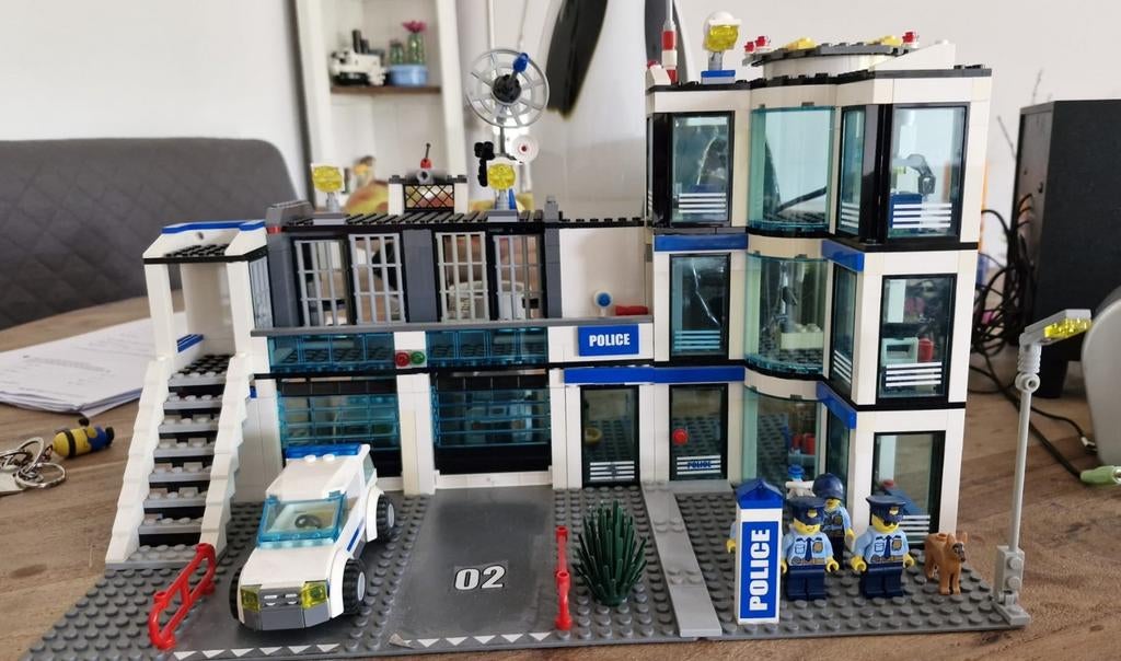 Lego politie kazerne, Ophalen of Verzenden