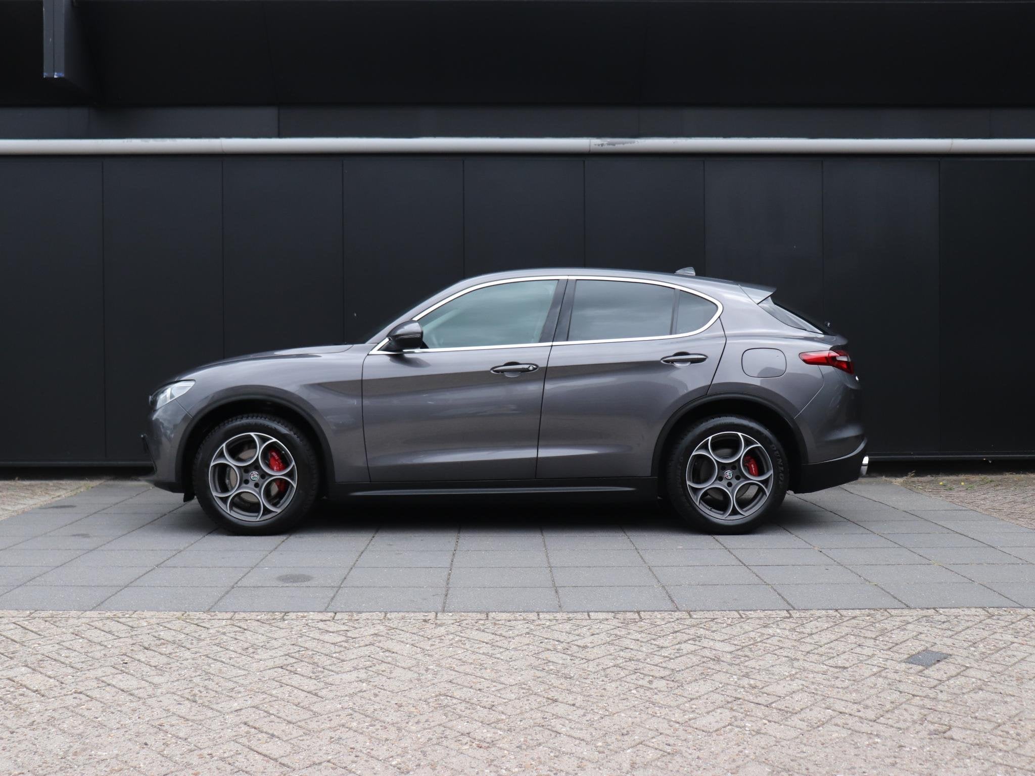 Alfa Romeo Stelvio 2.0 T AWD Super | MEMORY | PANO-DAK | CAM, Auto's, Alfa Romeo, Automaat, Dealer onderhouden, Euro 6, 4 cilinders