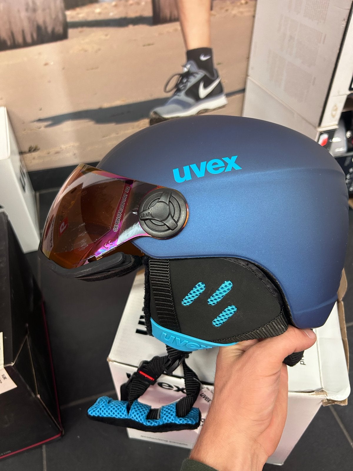 Uvex HLMT 400 Visor Style Skihelm  (Maat L), Overige merken, Overige typen, Ophalen of Verzenden, Zo goed als nieuw