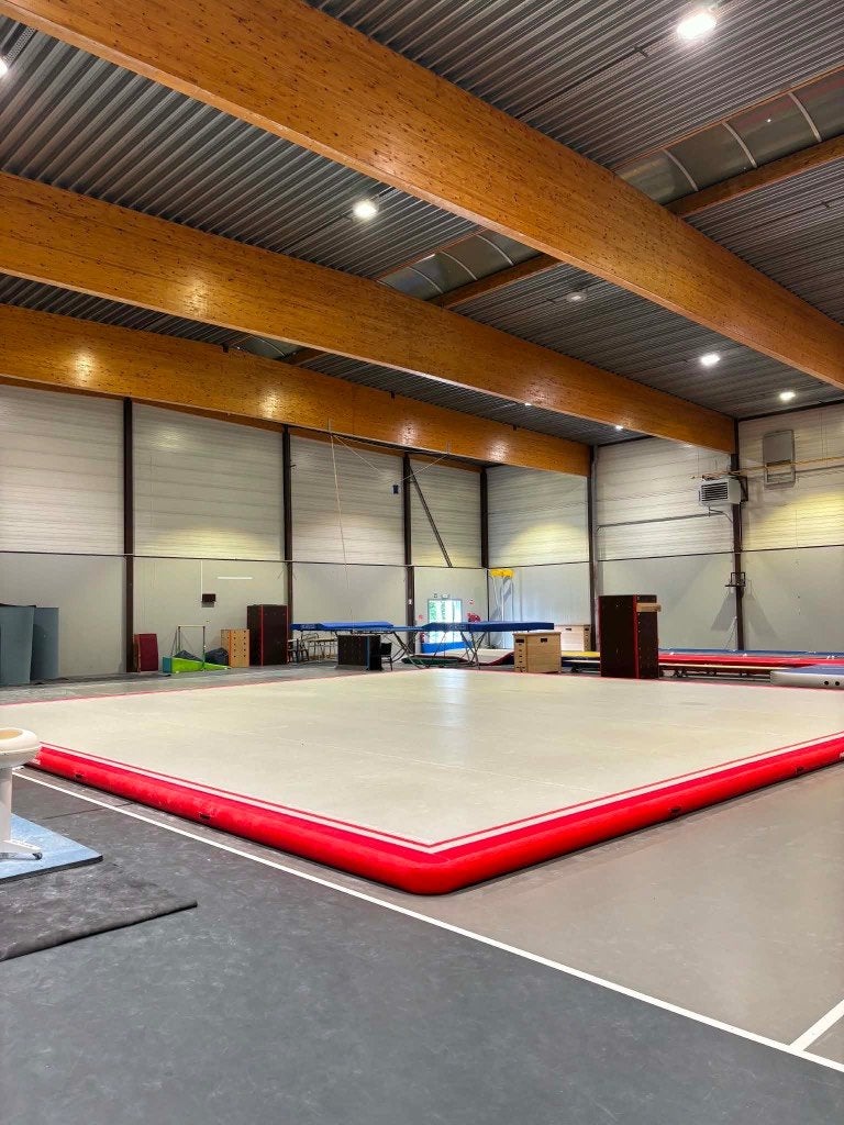 Opblaasbare turnvloer, Maat 36 t/m 42, Ophalen, Materiaal