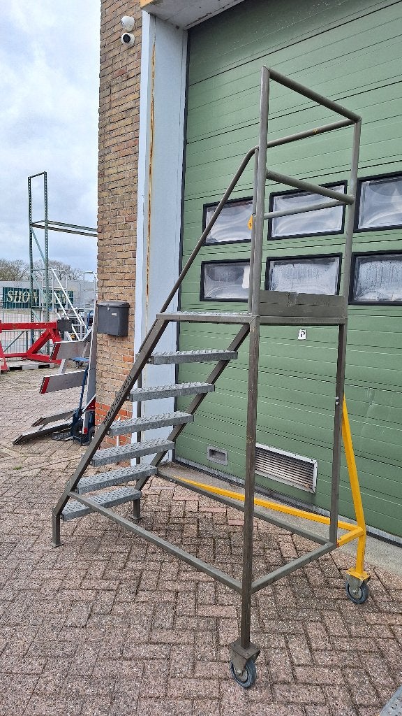 Bordestrap boottrap bordeshoogte 151 cm, Ophalen, Gebruikt, Trap, Minder dan 2 meter