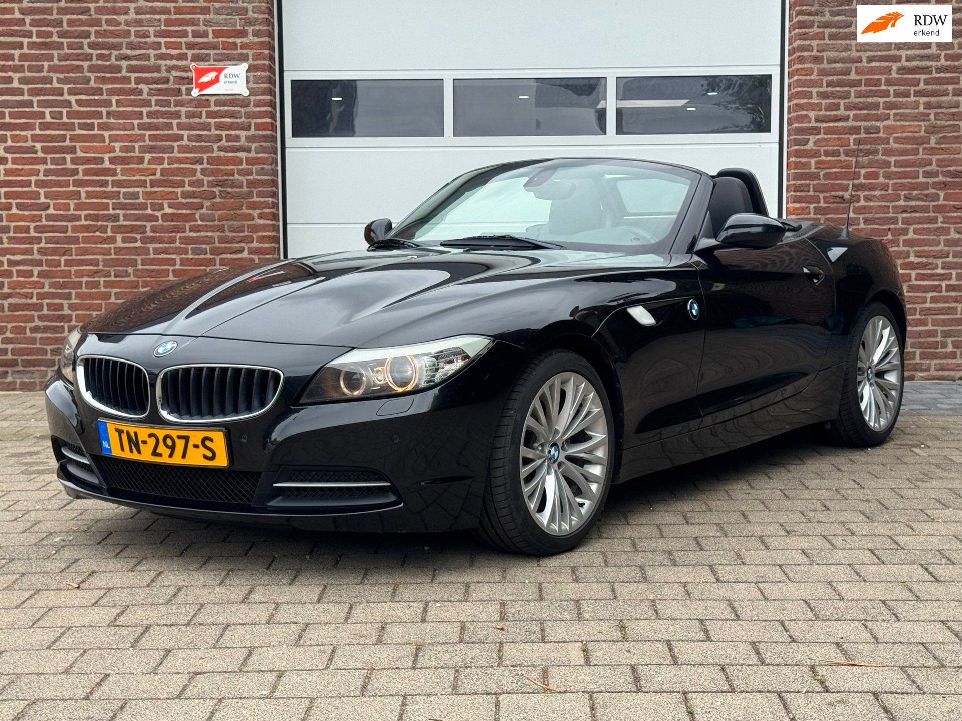 BMW Z4 Roadster SDrive23i Executive|Sportstoel|Leer|Nav|Stoe, Auto's, BMW, Euro 5, Gebruikt, Zwart, 2497 cc