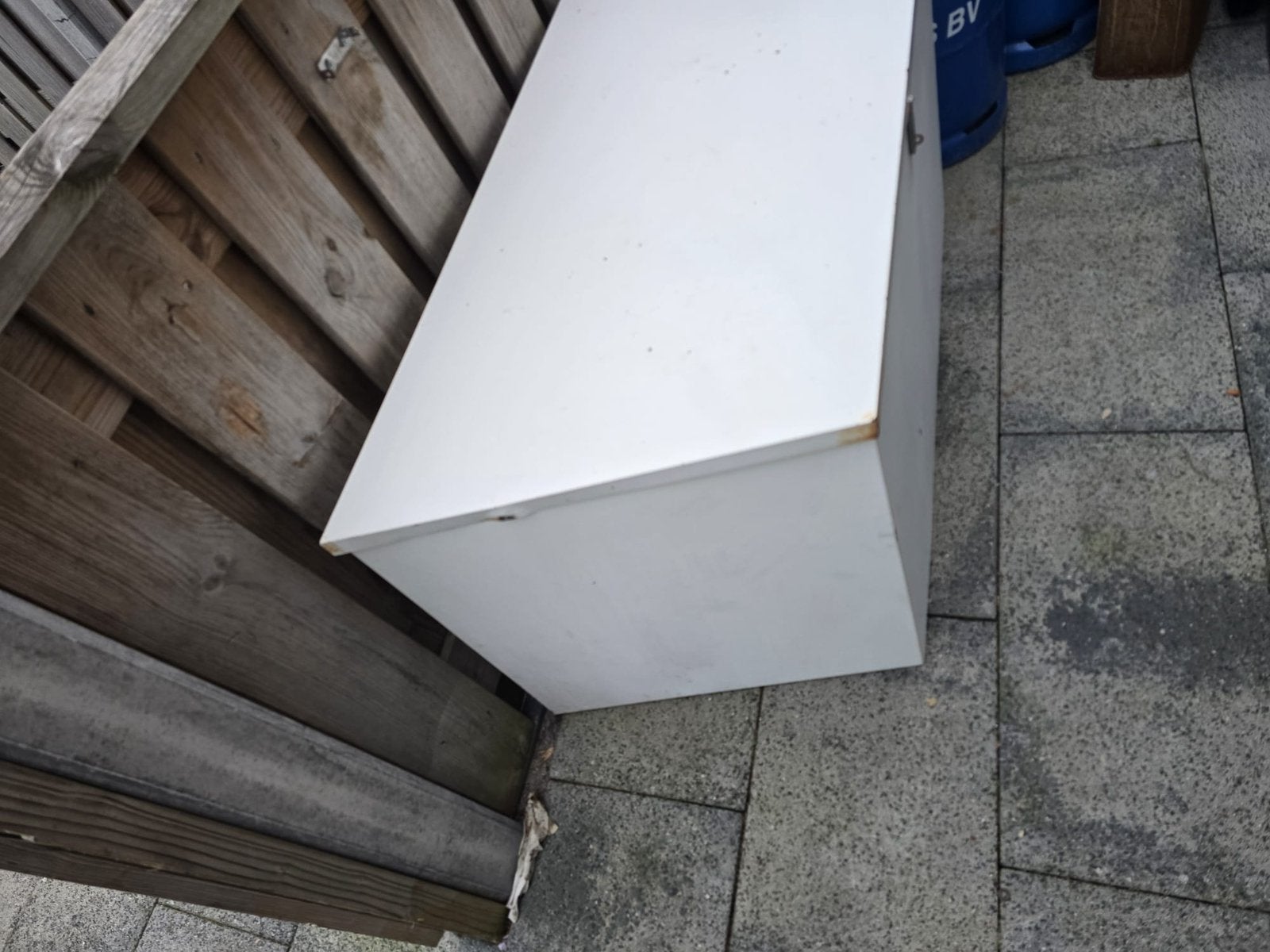Te koop nette. Dissel bak, Ophalen, Zo goed als nieuw, Campingkast