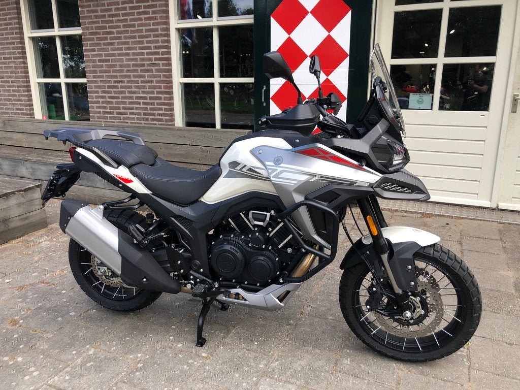 Morbidelli T1002VX ABS E5+ (bj 2026), Motoren, Motoren | Overige merken, 997 cc, MORBIDELLI, Toermotor, Via Cesare Battisti 11
40054  Budrio, IT