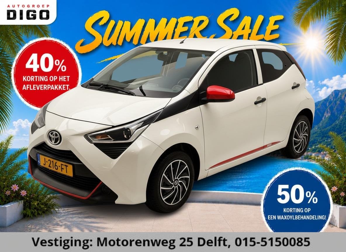 Toyota Aygo 1.0 VVT-i CORAL RED PACK 1e EIG. GARANTIE 7-2030, Stof, Gebruikt, Euro 6, 4 stoelen