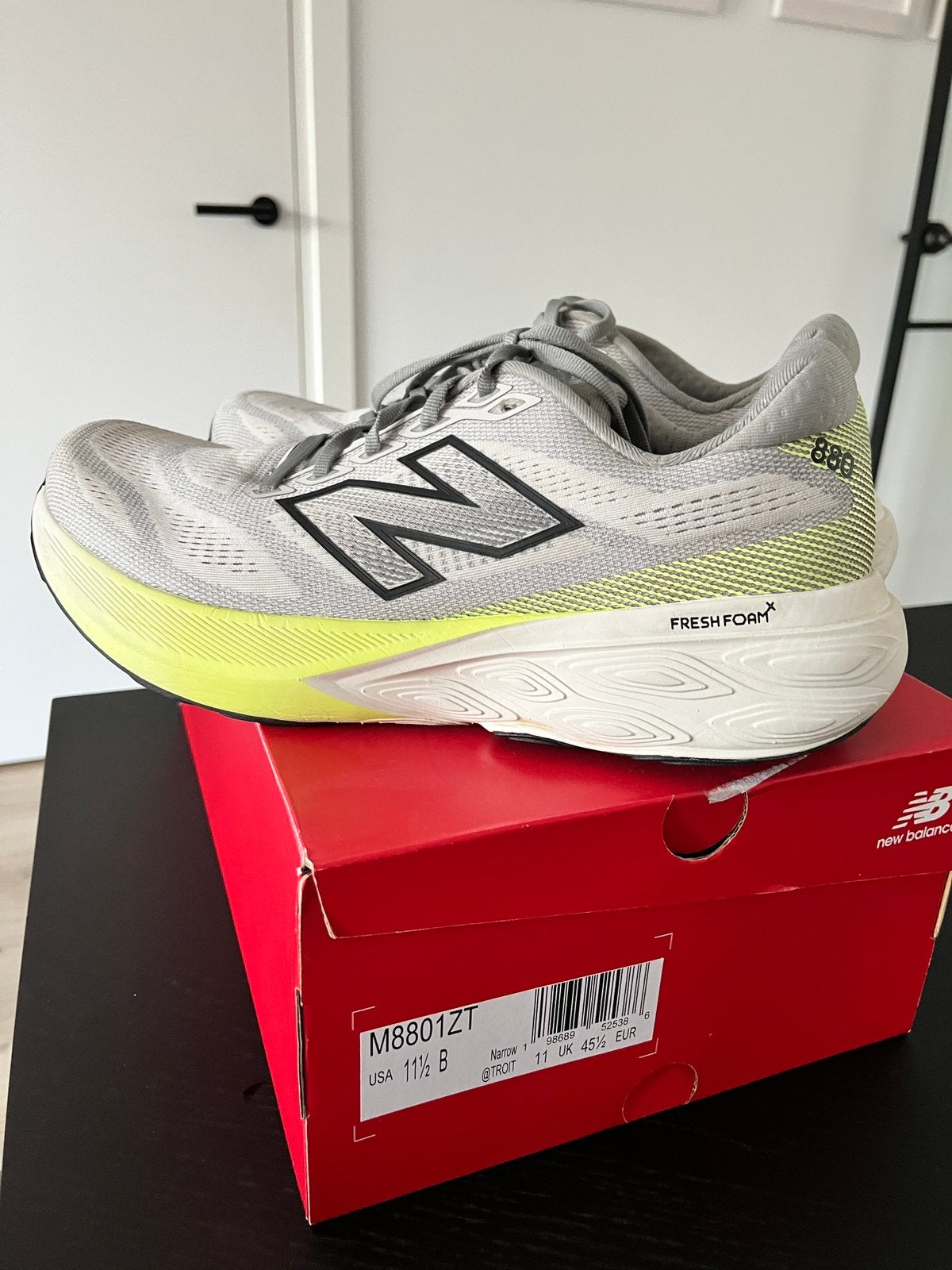 New Balance Fresh Foam 880 - narrow - maat 45,5 - US 11,5, Sport en Fitness, Ophalen of Verzenden, Zo goed als nieuw, Hardloopschoenen
