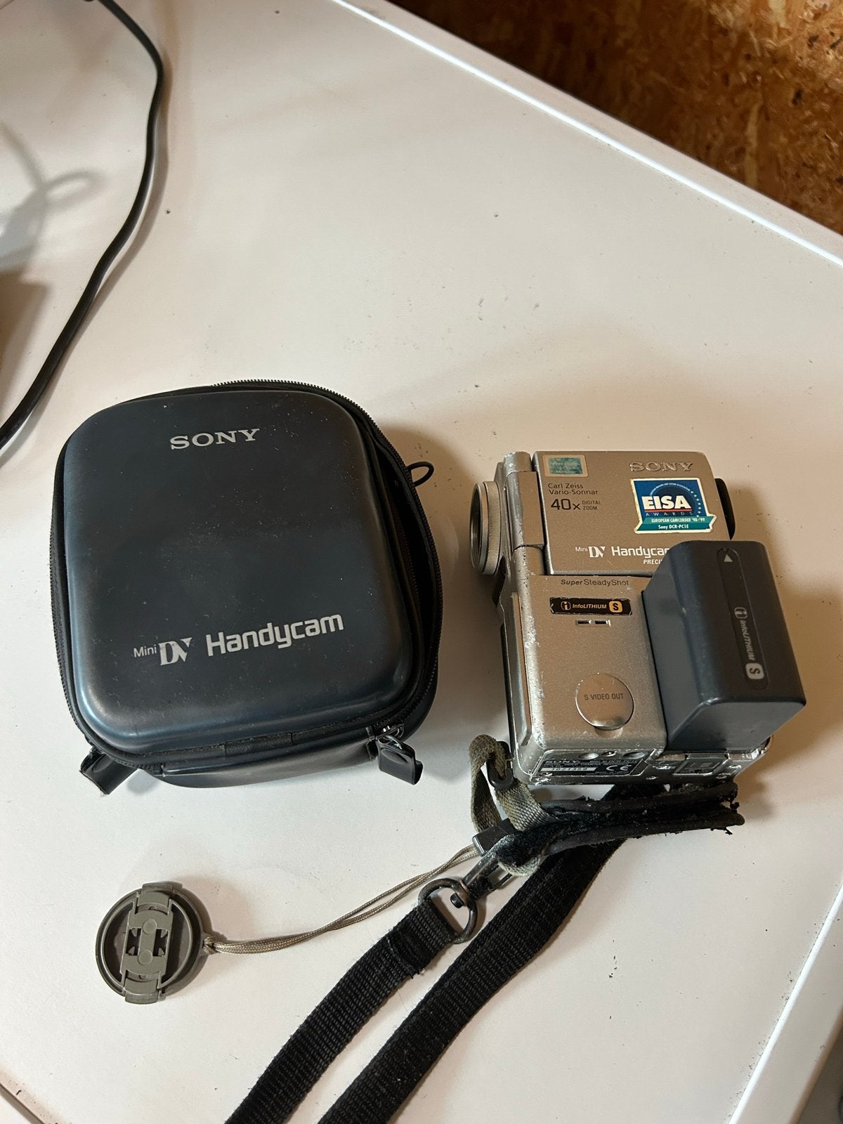 Sony Mini DV Handycam DCR-TRV14E met tas, Audio, Tv en Foto, Videocamera's Digitaal, Mini dv, Gebruikt, Sony, Camera