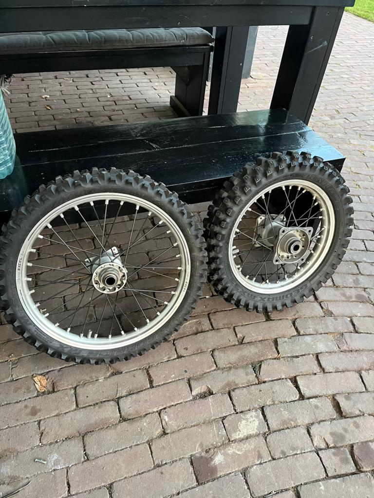 Nette set kleine wielen 85cc ktm/husqvarna/gasgas, Motoren, Onderdelen | Yamaha, Ophalen of Verzenden