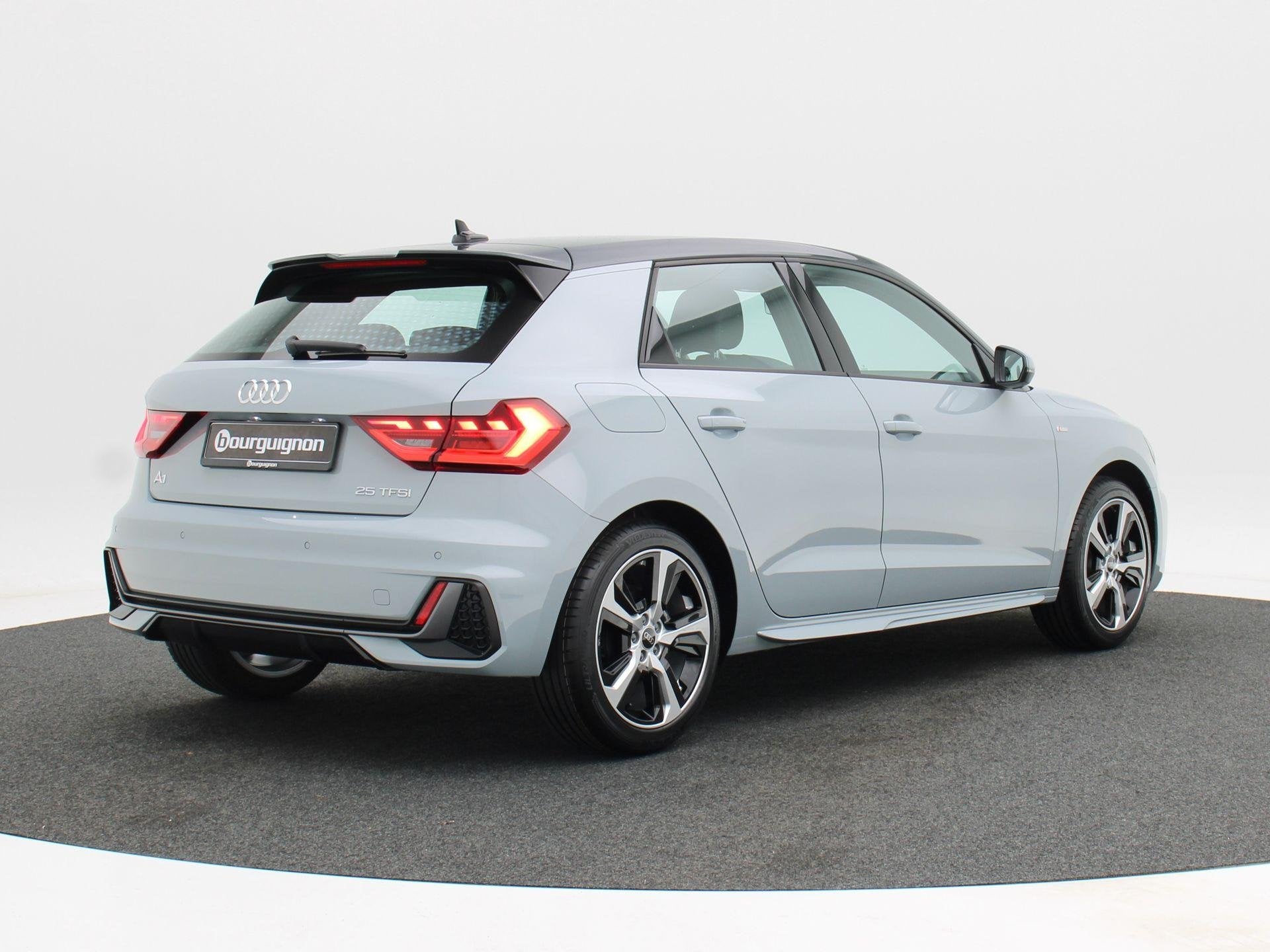 Audi A1 S edition 25 TFSI | 95 PK | Contrast dak | 17 inch l, Auto's, Audi, Voorwielaandrijving, A1, 95 pk, Origineel Nederlands