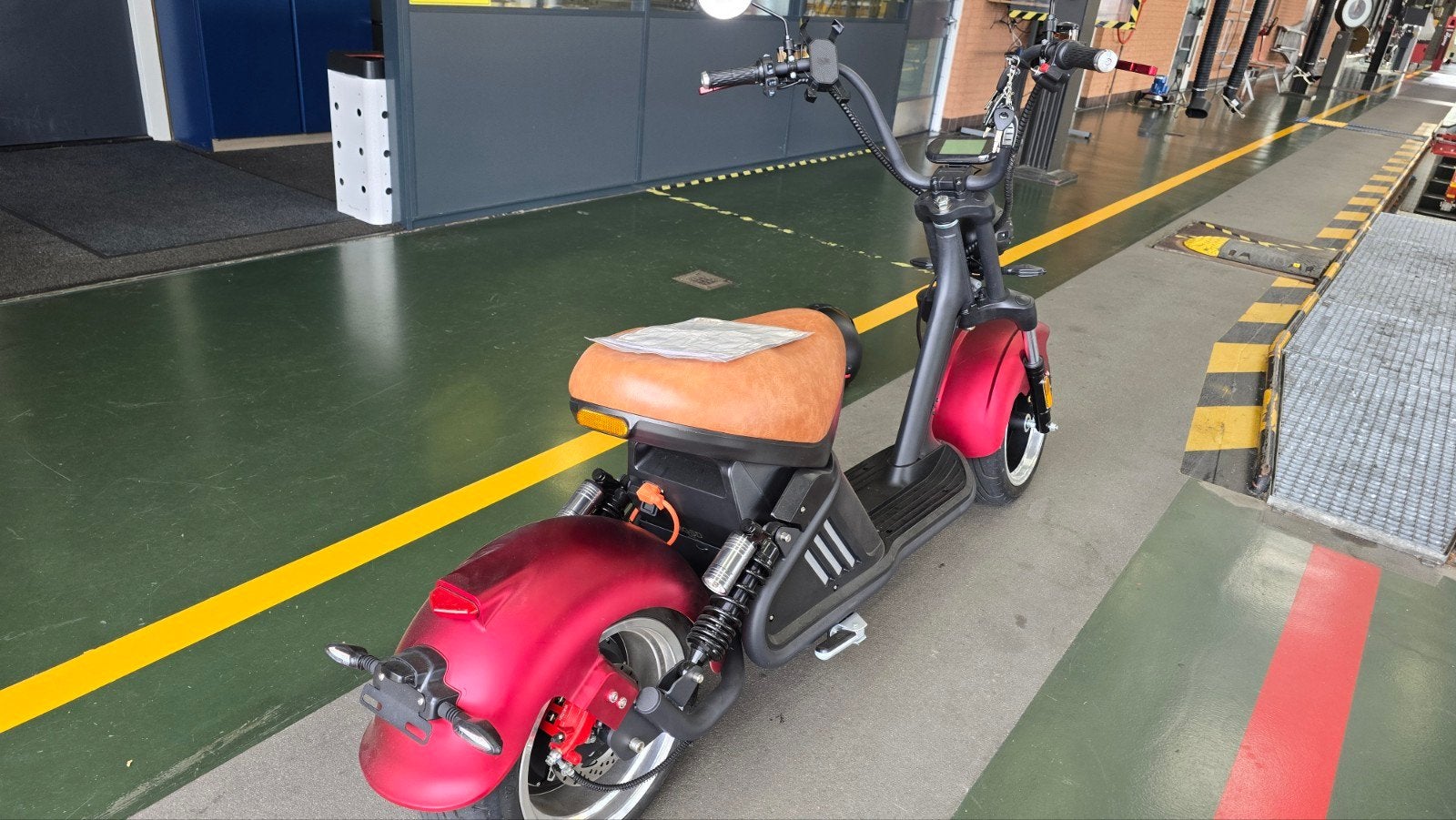Gloednieuwe M2 E-scooter - Net gekeurd!, Fietsen en Brommers, Overige merken, Elektrisch, Nieuw, Ophalen of Verzenden