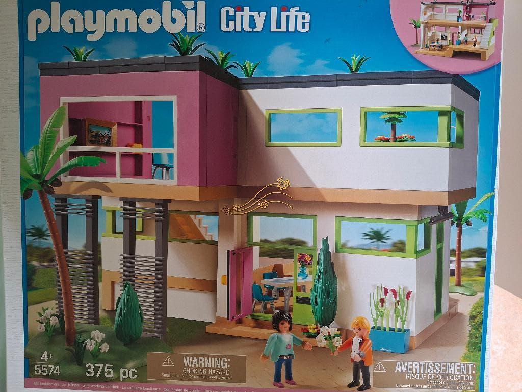 Playmobil luxe villa 5574 met 2 uitbreidingen en extra sets, Kinderen en Baby's, Speelgoed | Playmobil, Ophalen, Gebruikt, Complete set