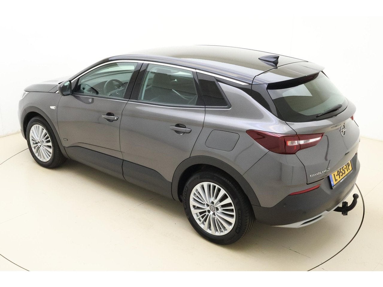 Opel Grandland X 1.6 Turbo Hybrid Innovation | Apple carplay, Auto's, 228 pk, 4 cilinders, Bedrijf, Hybride Elektrisch/Benzine
