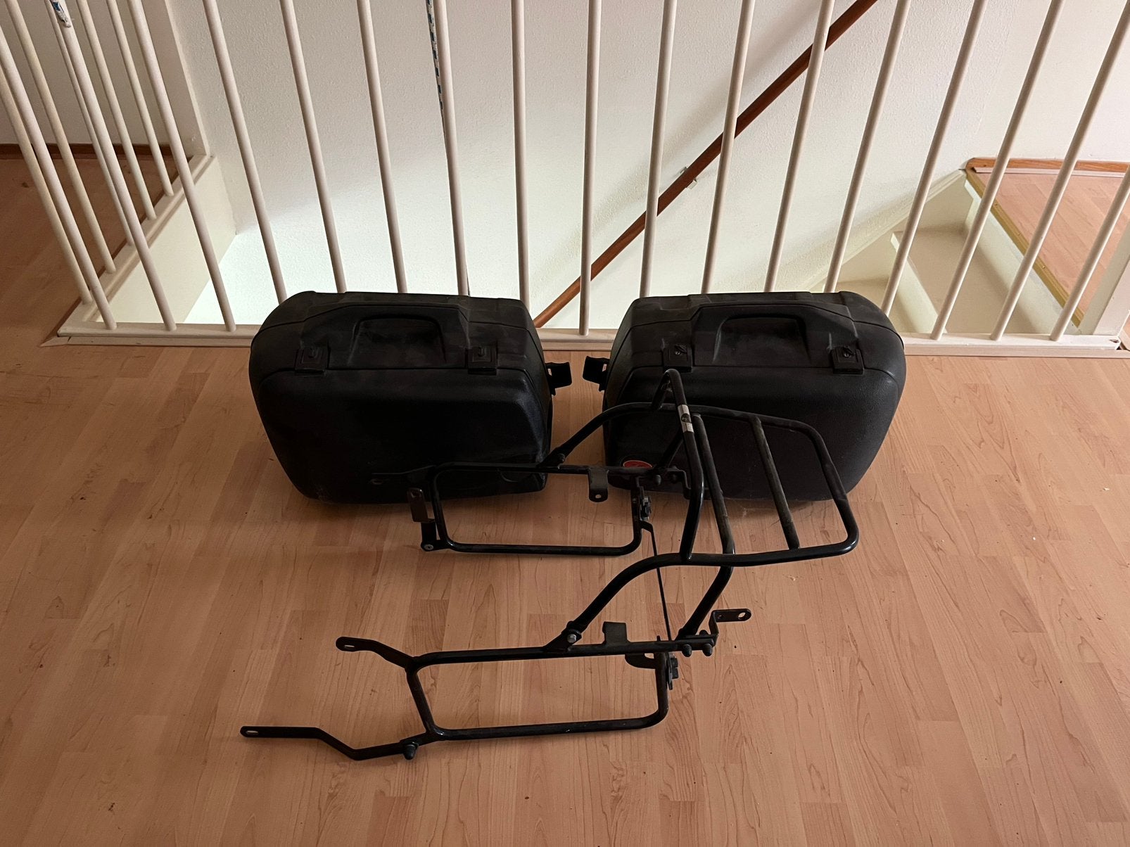 Moto guzzi Koffer rek met 2 koffers v75 of kl.m, Motoren, Accessoires | Koffers en Tassen, Ophalen, Gebruikt