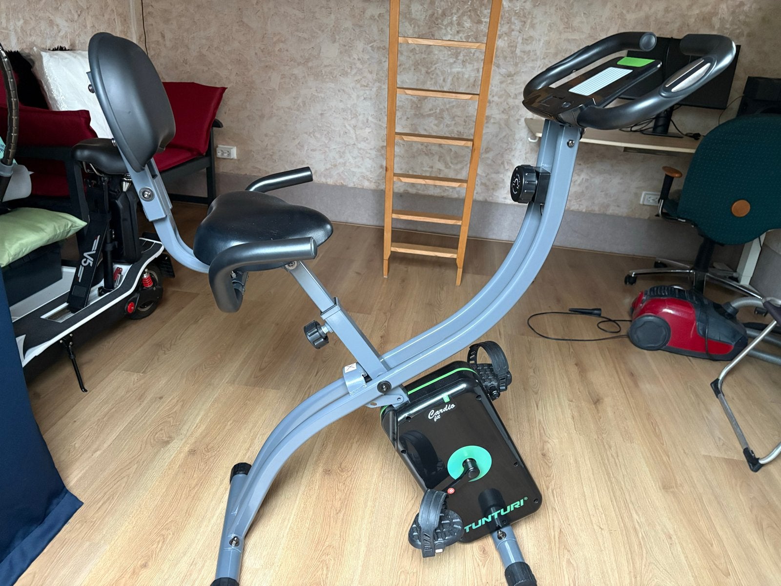 Tunturi Cardio Fit B25 Upright X-Bike Hometrainer