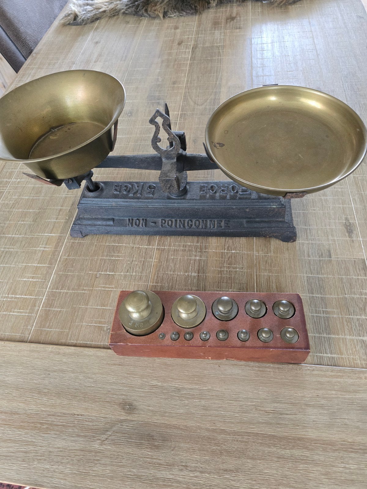 Antieke pendule weegschaal met complete gewichten set, Ophalen of Verzenden