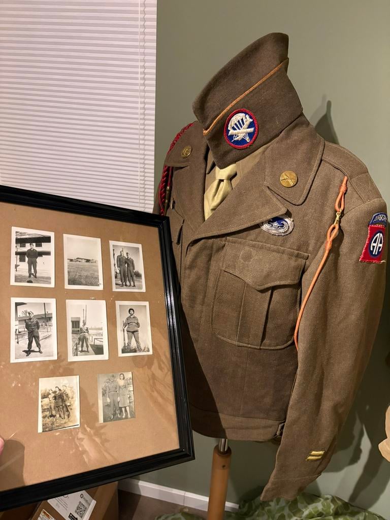 WWII 325th GiR Jacket 82nd airborne met foto’s, Verzamelen, Militaria | Tweede Wereldoorlog, Ophalen of Verzenden, Amerika, Kleding of Schoenen