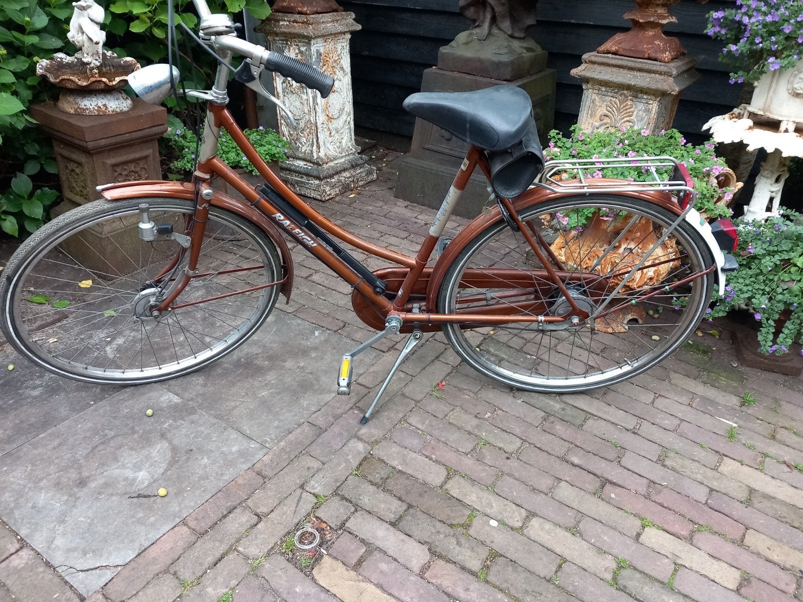 Vintage Raleigh Damesfiets met Stuurslot - Werkt Perfect!, Fietsen en Brommers, Trommelrem, Ophalen, Overige merken, 53 tot 56 cm