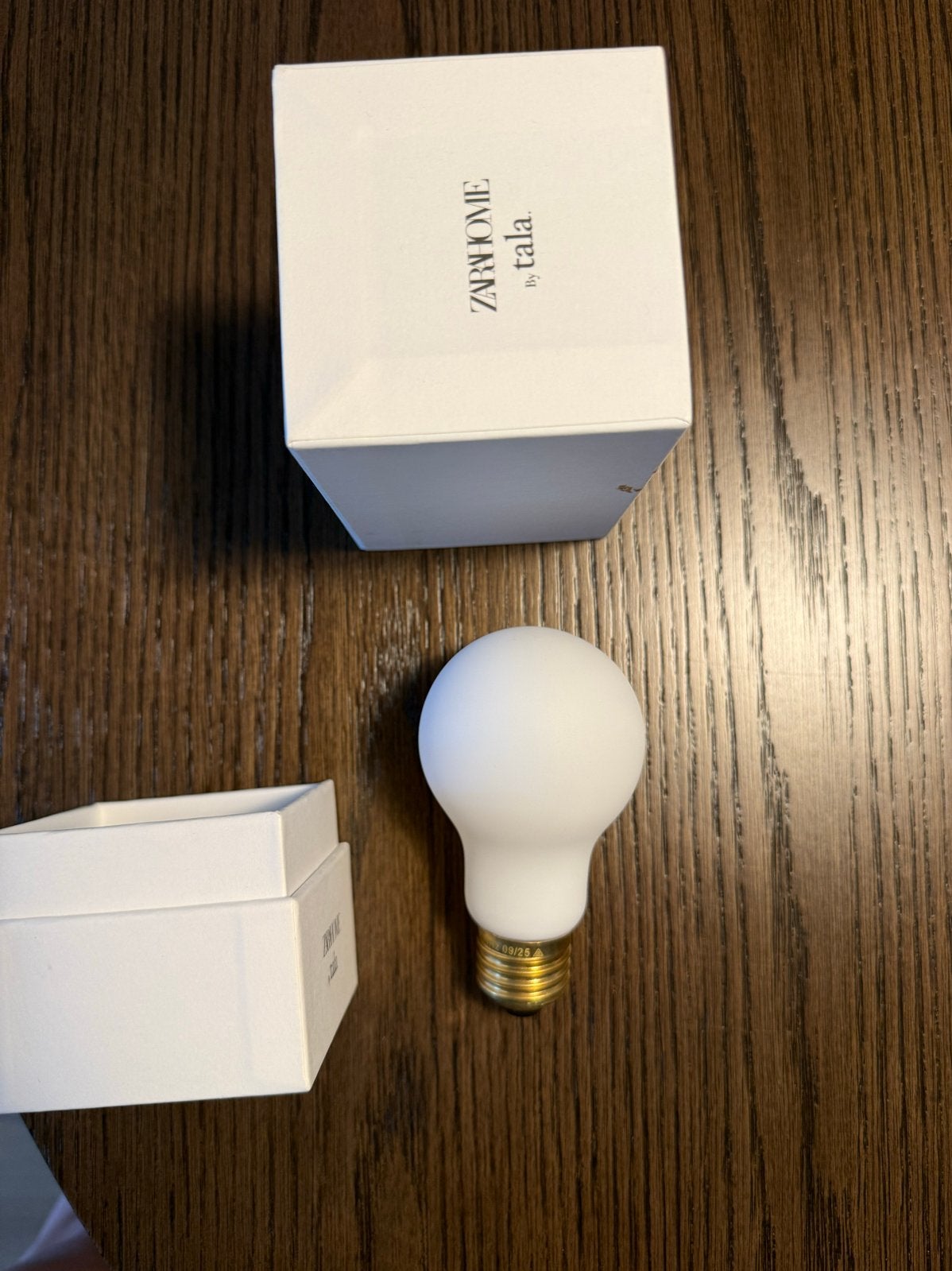 Zara Home Tala LED E27 lamp - Nieuw in doos, Huis en Inrichting, Lampen | Losse lampen, 30 tot 60 watt, Led-lamp, Nieuw, E27 (groot)