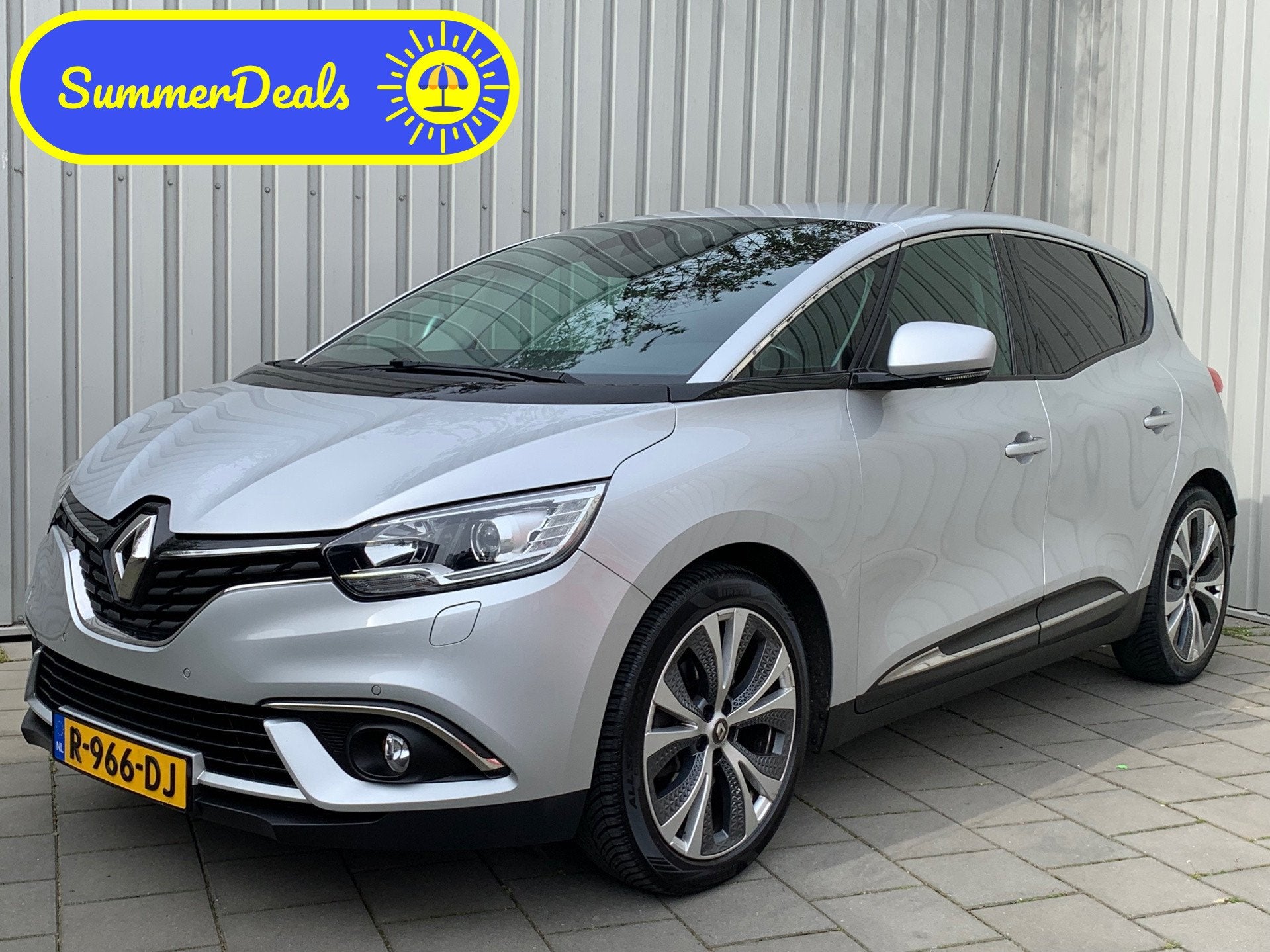 Renault Scénic 1.3 TCe Intens|Navigatie|Climate Control|, Auto's, Renault, Voorwielaandrijving, Dealer onderhouden, Gebruikt, 1850 kg