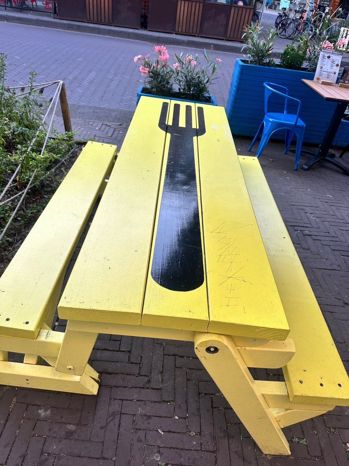 Gele picknicktafel met vork design - 180cm, Ophalen, Gebruikt, Rechthoekig, Hout
