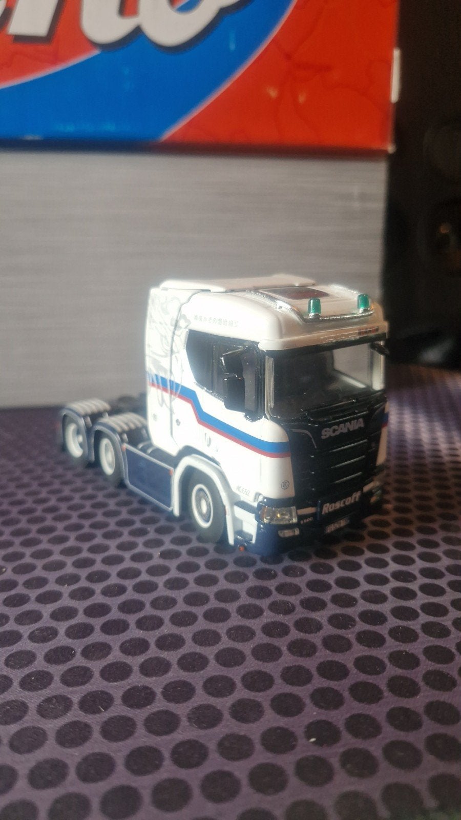 dikke scania, Hobby en Vrije tijd, Modelauto's | 1:50, Ophalen of Verzenden, Zo goed als nieuw, Bus of Vrachtwagen, Wsi