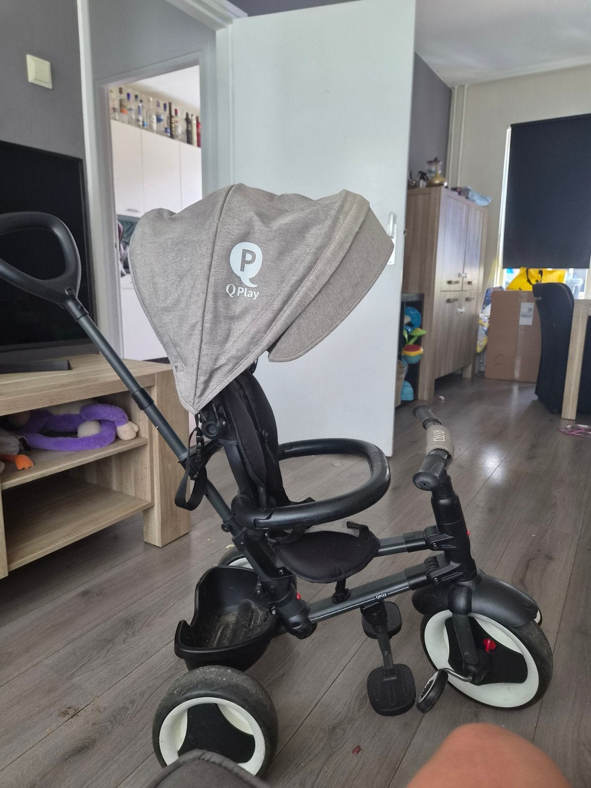 QPlay Driewieler met Duwstang en Zonnekap, Ophalen of Verzenden, Gebruikt, QPlay, Duwstang