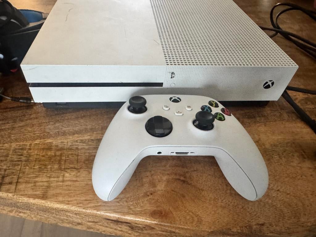 Xbox one s 365 GB, Spelcomputers en Games, Ophalen, Zo goed als nieuw, 500 GB, Met 1 controller