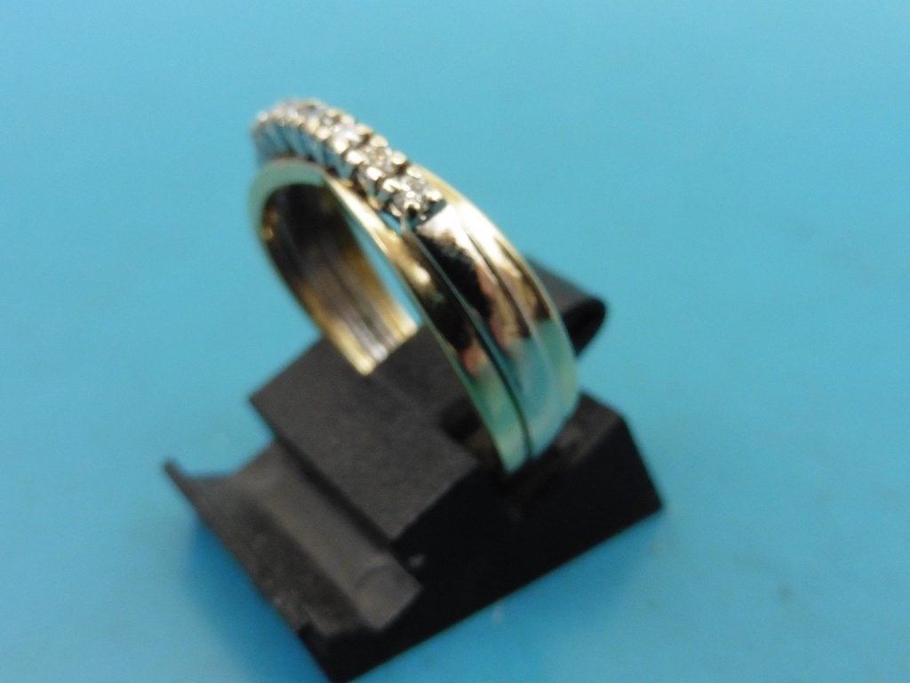 Gouden damesring met briljant                            G92, Sieraden, Tassen en Uiterlijk, Ringen, Gebruikt, ., Ophalen of Verzenden