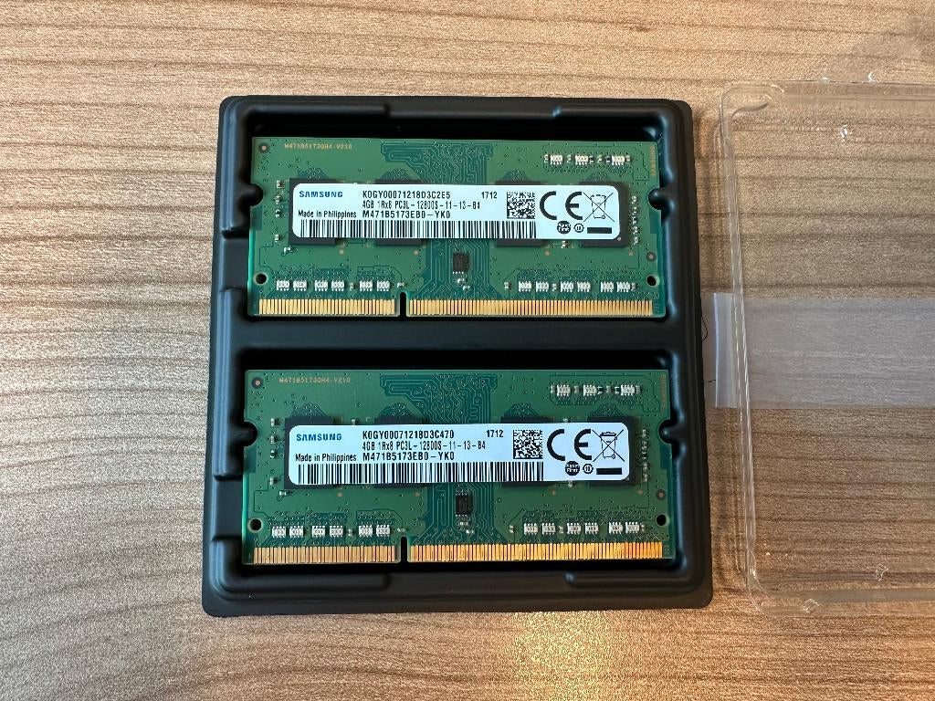 Samsung 4GB DDR3L PC3-12800 SODIMM (4x), DDR3, Ophalen of Verzenden, Zo goed als nieuw, Laptop