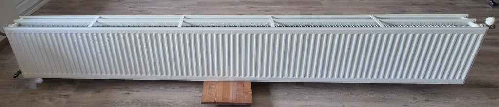 Radiator 280 x 41 x 16cm., Doe-het-zelf en Verbouw, Verwarming en Radiatoren, Ophalen, 30 tot 80 cm, Gebruikt, Radiator